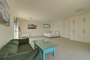 Ouzo Panoramic Houses 1, with private pool