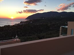 Ouzo Panoramic Houses 1, with private pool