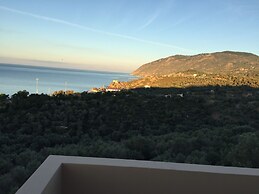 Ouzo Panoramic Houses 1, with private pool