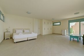 Ouzo Panoramic Houses 1, with private pool