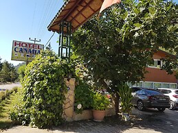 Canada Hotel & Bungalows