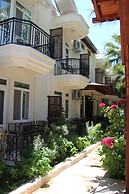 Canada Hotel & Bungalows