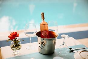 Canada Hotel & Bungalows