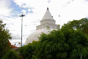 Thaulle Pure Ayurveda Resort - Yala