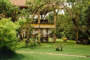 Thaulle Pure Ayurveda Resort - Yala