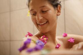 Thaulle Pure Ayurveda Resort - Yala