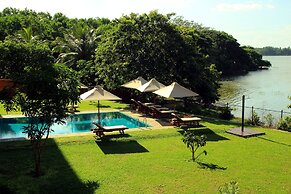 Thaulle Pure Ayurveda Resort - Yala