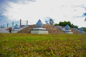 Thaulle Pure Ayurveda Resort - Yala