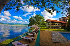 Thaulle Pure Ayurveda Resort - Yala
