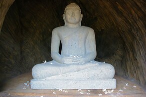 Thaulle Pure Ayurveda Resort - Yala