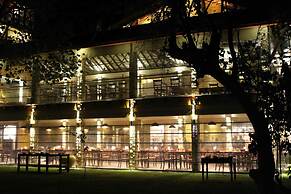 Thaulle Pure Ayurveda Resort - Yala