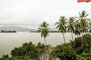Thaulle Pure Ayurveda Resort - Yala