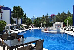 Serpina Hotel - Adults Only