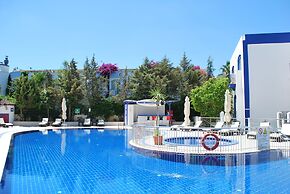 Serpina Hotel - Adults Only