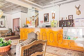 OYO Historic Cameron Hotel Brownsville I-69E