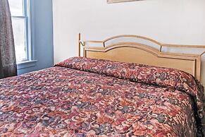 OYO Historic Cameron Hotel Brownsville I-69E