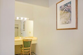 OYO Historic Cameron Hotel Brownsville I-69E