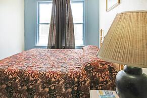 OYO Historic Cameron Hotel Brownsville I-69E