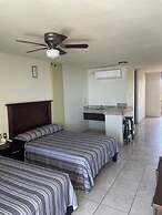 Hotel Las Jacarandas