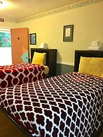 Traveler's Bed & Breakfast Hostel