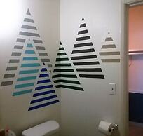 Traveler's Bed & Breakfast Hostel