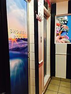 Traveler's Bed & Breakfast Hostel