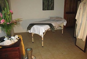 Popa Paradise Beach Resort