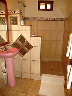 Popa Paradise Beach Resort