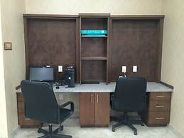 La Bonita Inn & Suites