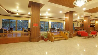 Amazing Kengtong Resort