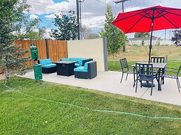 Blue Sage Inn & Suites