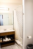 Blue Sage Inn & Suites