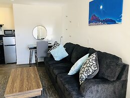 Blue Sage Inn & Suites