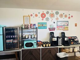 Blue Sage Inn & Suites