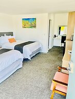 Blue Sage Inn & Suites