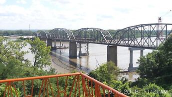 River's Edge Motel