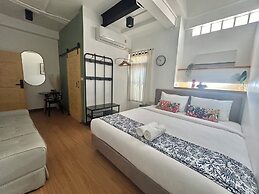 Lee's Mark Residence