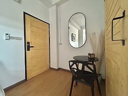 Lee's Mark Residence