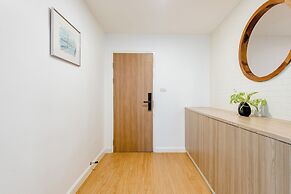 Lee's Mark Residence