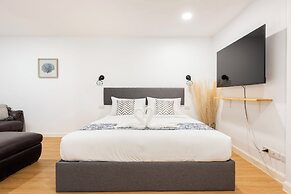 Lee's Mark Residence