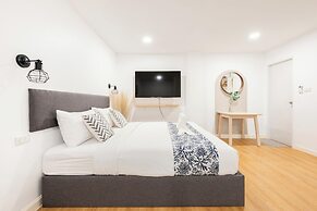 Lee's Mark Residence