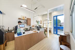 Lee's Mark Residence