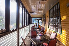 An Tong Hot Spring Hotel