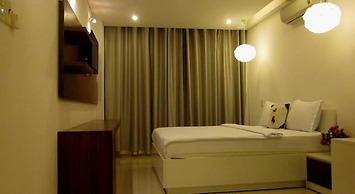 Yellow House Saigon Hotel