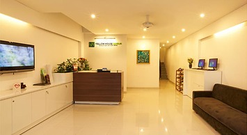 Yellow House Saigon Hotel