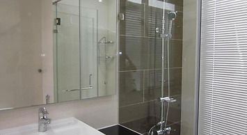 Yellow House Saigon Hotel