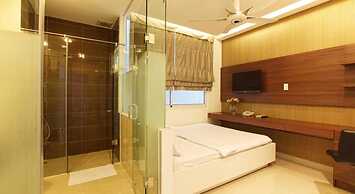 Yellow House Saigon Hotel