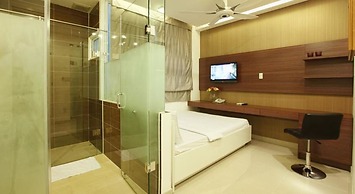 Yellow House Saigon Hotel