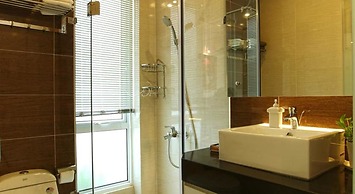 Yellow House Saigon Hotel