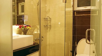 Yellow House Saigon Hotel